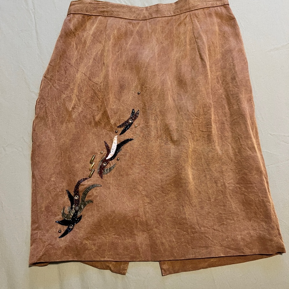 VINTAGE Liptons - Tan Knee-Length Pencil Skirt with Slit - MADE in USA